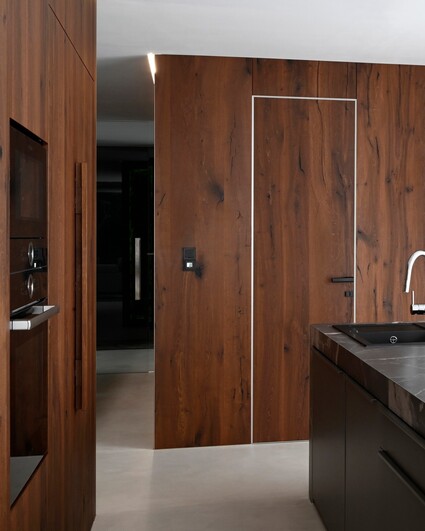 Minimalismus v té nejčistší podobě. Dveře MASTER se skrytou …